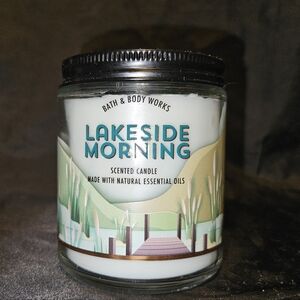 NWT Bath & Body Works Single Wick Candle Lakeside Morning